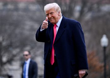 Eskalacija trgovinskog rata: Trump uveo carine od 25% koje vrijede za cijeli svijet