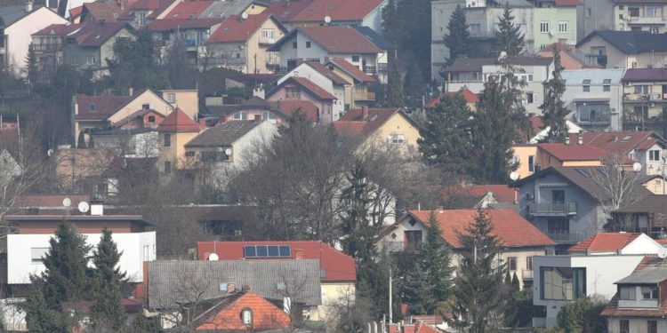 Evo gdje možete kupiti kuću za nešto više od 500 eura po kvadratu