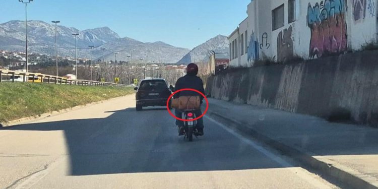 FOTO “Tempirana bomba na staroj kaštelanskoj”
