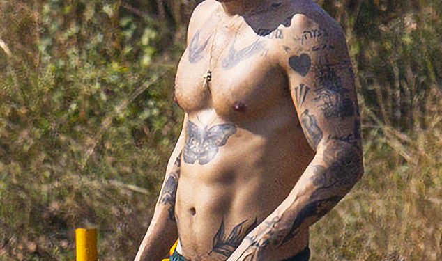 Fitness režim koji je Harry Styles pripremio za svoje impresivno vrijeme tokijskog maratona dok pjevačev PT otkriva svoje tajne treninga