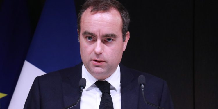 Francuska za financiranje ukrajinske vojske sa zanimanjem za smrznute ruske imovine – RT World News