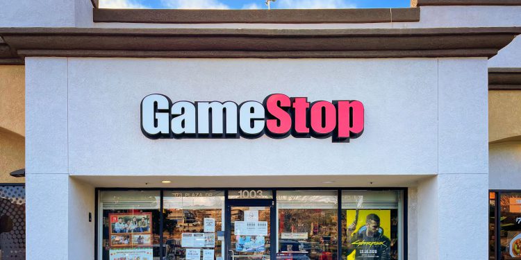 GameStop Bitcoin Pivot Spurs brbljanje društvenih medija dok dionice rastu 16%