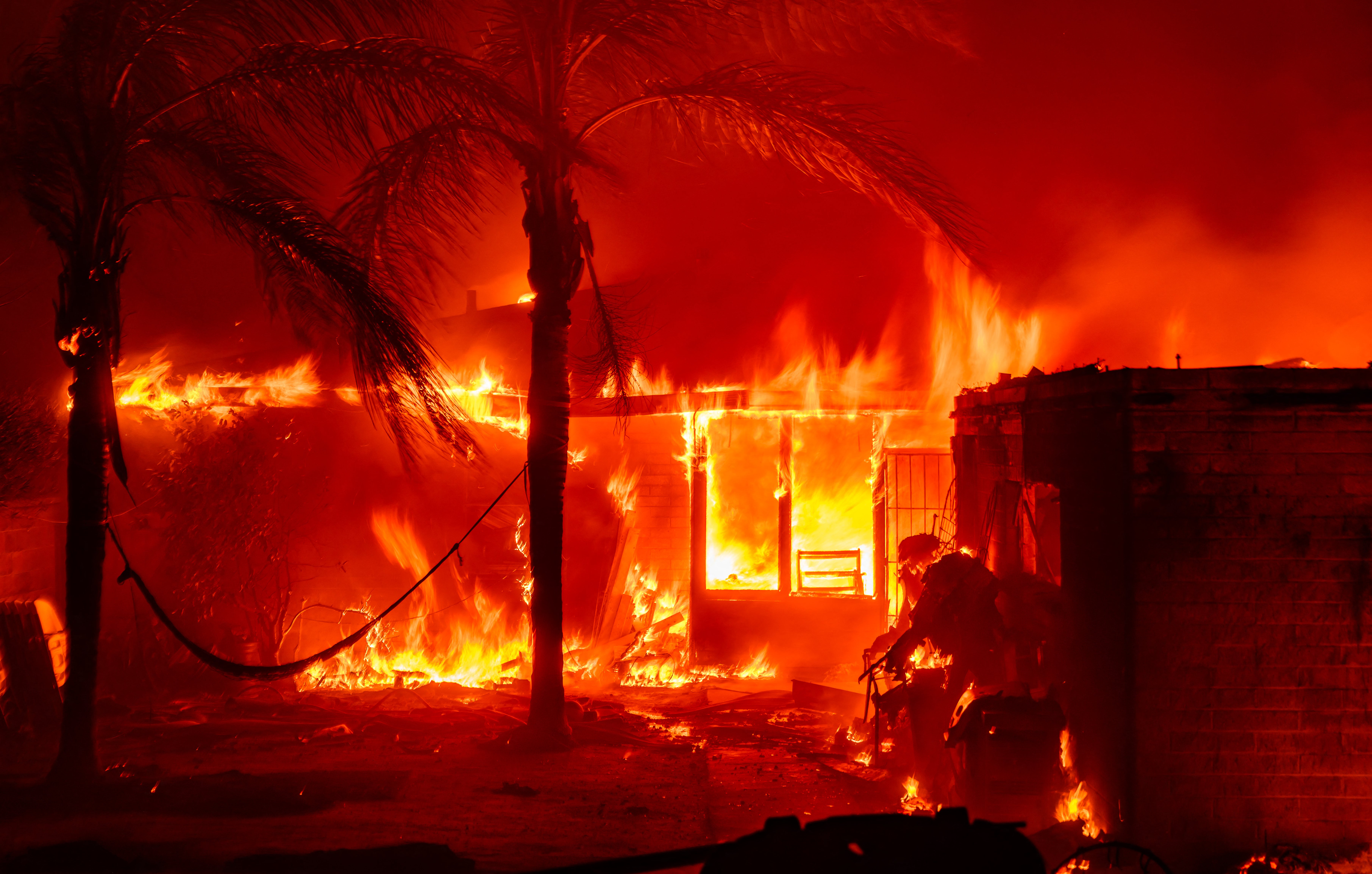 Prema istraživačima, sezone požara produžuju i pojačavaju. Veliki brojevi požara rastu se u istoku SAD -a, kažu istraživači