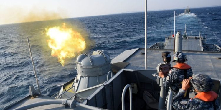 Godišnje vojne vježbe Hrvatske ratne mornarice u akvatoriju srednjeg Jadrana