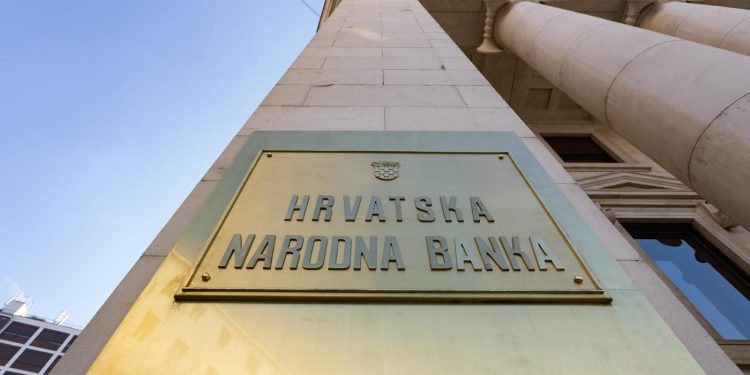 Hrvatska u 2024. zabilježila nagli pad viška na platnoj bilanci