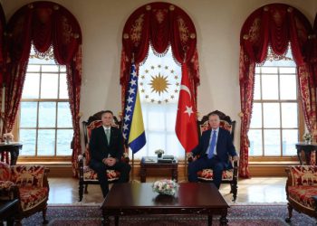 IZA ZATVORENIH VRATA Erdogan održao sastanak s Denisom Bećirovićem