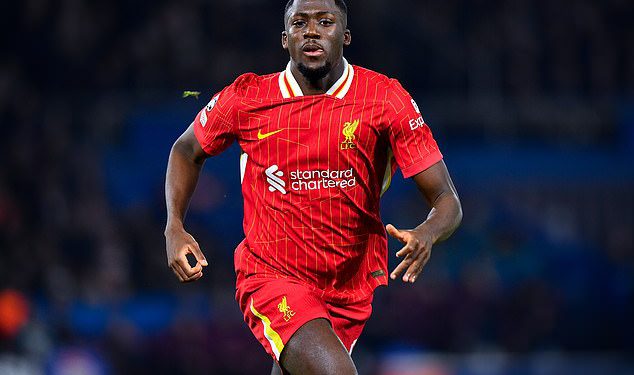 Ibrahima Konate negira tvrdnje da je trebao biti poslani zbog gušenja Bradleyja Barcole tijekom Liverpoolove pobjede za razbijanje i grabež nad PSG-om
