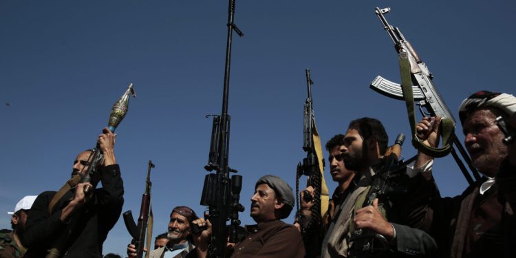 Igra s vatrom: Trump zaprijetio Iranu vojnom silom zbog udara Hutista na američke ratne brodove