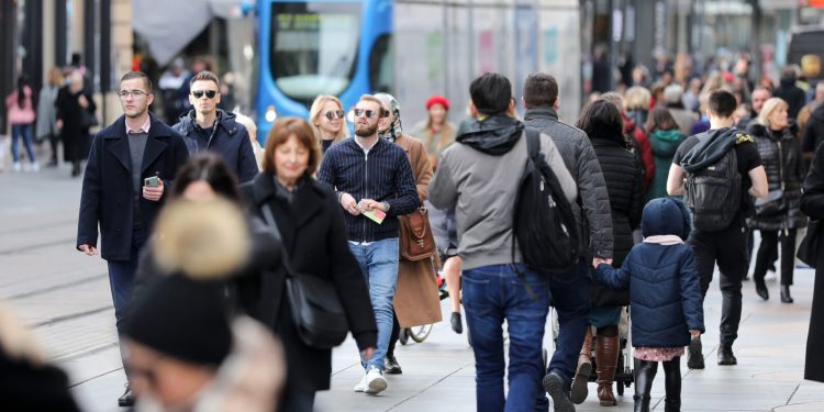 Imovina obveznih mirovinskih fondova u veljači porasla za 153 milijuna eura