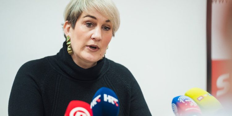 Ivana Marković: “Sve za otočane i s velikom željom da Jadrolinija bude na ponos svima nama!”