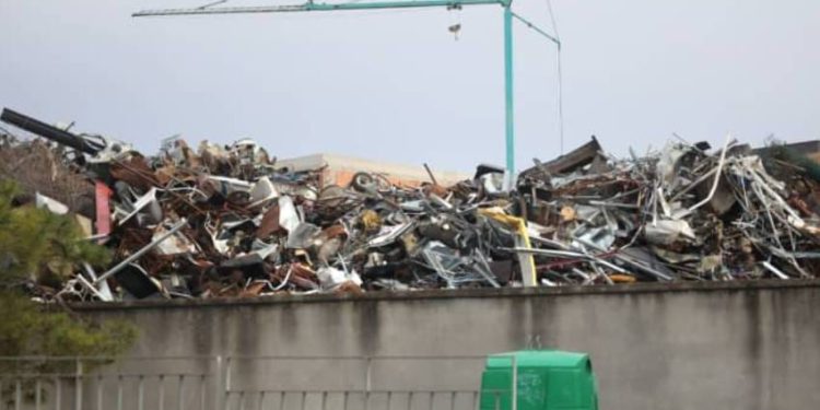 Iza hrpe smeća u Puli niknuli novi stanovi