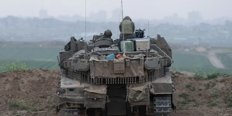 Izraelske trupe vraćaju se u grad Gaze, nameću blokadu