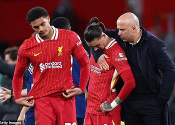 Jamie Carragher daje svoju iskrenu reakciju na izlaz Liverpoola Lige prvaka, ali inzistira na tome da je ‘najbolja momčad win’ unatoč tome što je tvrdio da je Redsi izgledali ‘ugodno’ prvih 20 minuta