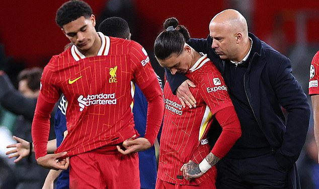 Jamie Carragher daje svoju iskrenu reakciju na izlaz Liverpoola Lige prvaka, ali inzistira na tome da je ‘najbolja momčad win’ unatoč tome što je tvrdio da je Redsi izgledali ‘ugodno’ prvih 20 minuta