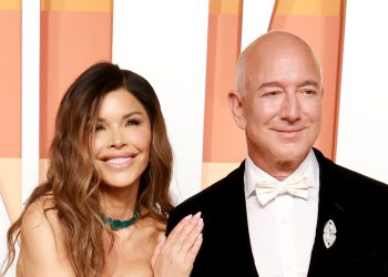 Jeff Bezos i zaručnica Lauren Sánchez šalju pozivnice za ‘Ljetno vjenčanje u Italiji’