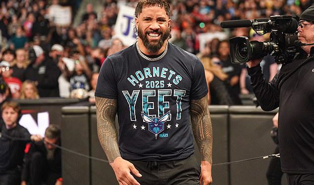 Jey Uso otkriva da je Pitch za rad s Rock -om u WWE -u – i objašnjava kako je iz Triple H -a saznao da je zaradio Shock Royal Rumble pobjedu
