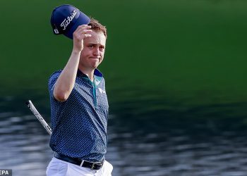 Justin Thomas uživa u povratku povijesnih igrača vezajući rekord tečaja … dan nakon zadivljujućeg kolapsa