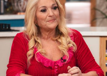 Jutros jutros šokovi legenda dok prestaje s prikazivanjem nakon 33 godine i otkriva novi potez u karijeri