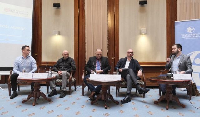 KAKO SPRIJEČITI ZAPOŠLJAVANJE PREKO VEZE Predlaže se snimanje intervjua, testiranje putem softvera i neovisni nadzor