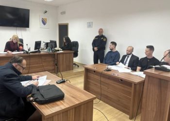 ‘KARTON REVOLUCIJA’ PRED SUDOM Adiju i Nedimu se sudi jer su presjekli dotok vode u ilegalne objekte na Prokoškom jezeru