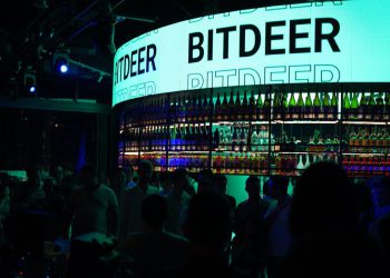 Kako BitDeer transformira strojeve za rudarstvo bitcoina