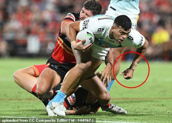 Kako sitni detalj na ovoj fotografiji otkriva romantični razlog zbog kojeg je NRL zvijezda David Fifita odbio ugovor koji bi ga učinio višemilijunom