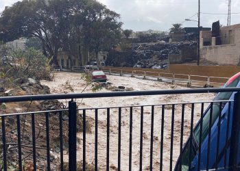 Kanarski otoci: Zračna luka prisiljena zatvoriti veće poplave nakon bujice kiše