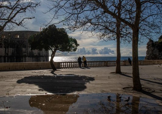 Klimatološko proljeće počelo je oblačno i kišno, okrenut će na buru
