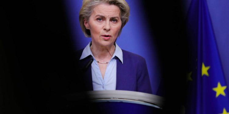 Ključne metropole EU-a strahuju da Ursula želi postati ‘carica’ europske obrane