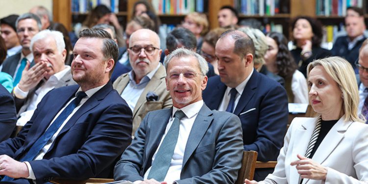 Kočenje kreditiranja tek u drugoj polovini godine, hoće li ispuhati inflaciju?