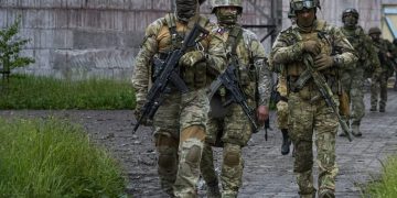 Kremlj traži ‘detaljne informacije’ o prekidu vatre dok američko oružje stiže u Ukrajinu