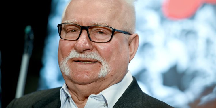 Lech Walesa, “gadan” Trump, kaže da bi se svijet trebao zahvaliti Zelenskom na borbi za slobodu