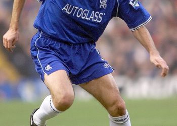 Legenda Premier lige Gus Poyet otkriva zašto je odbio šansu da igra u A -ligi – a razlog će zagrijati srca nogometnih navijača
