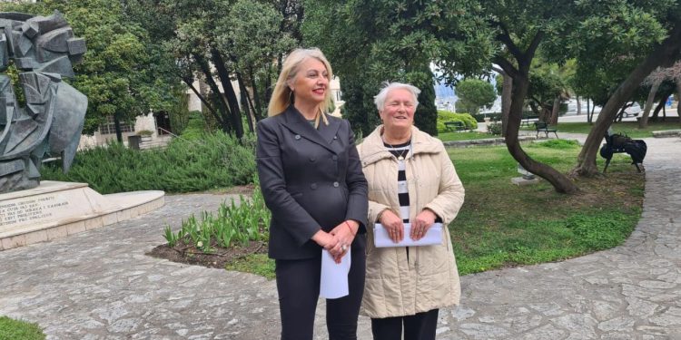 Lidija Bekavac o štandarcu: “Gradonačelnik Puljak i njegov zamjenik su napravili kazneno djelo”