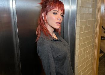Lily Allen raspravlja o izazovima svog razdvajanja od supruga Stranger Things zvijezde David Harbor dok se šali “ubojstvo mi je možda prešlo na pamet!”
