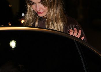 Lily James odlazi na večeru s hitnim datumom misterija tijekom Pariškog tjedna mode