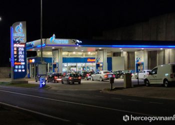 MUKE ZA KORISNIKE Preko vikenda se na Gazprom crpkama u BiH nije moglo plaćati karticom, danas problem otklonjen