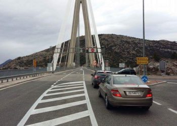 Marčana bura zatvorila most za dio vozila, odgodila i neke pomorske linije