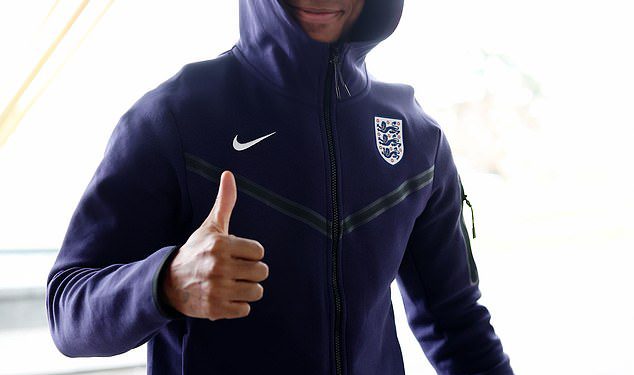 Marcus Rashford vraća se u kamp u Engleskoj dok Thomas Tuchel izlaže zagrljaje kako bi ponovno pozvali Jordan Henderson i Geordie Hero New Boy Dan Burn u St George’s Parku