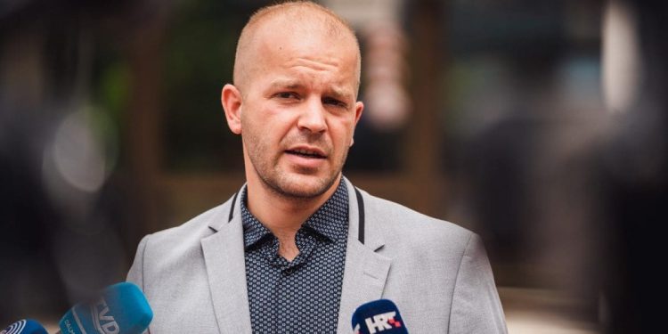 Martin Pauk se obrušio na strane radnike: “Naša borba za opstanak hrvatskog naroda…”