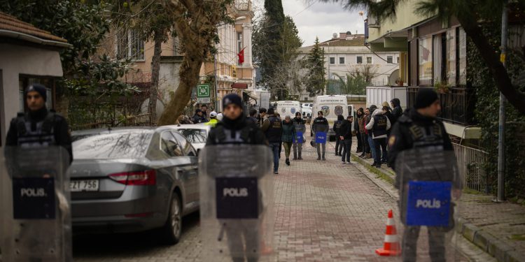 Masovni prosvjedi diljem Turske: Puca li Erdoganov režim po šavovima?