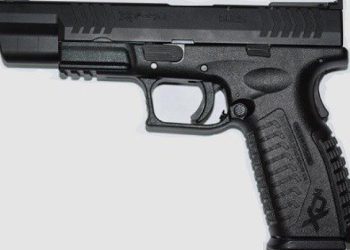 Mladića ponio navijački naboj pa šarao grafite u Orebiću, policija je doznala tko je