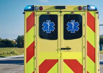 Muškarac izašao na balkon u Metkoviću pa pao preko ograde i poginuo