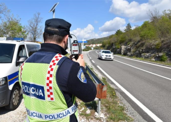NA KRKU SE VOZI PREBRZO Policija u akciji nadzora evidentirala 26 prekršaja