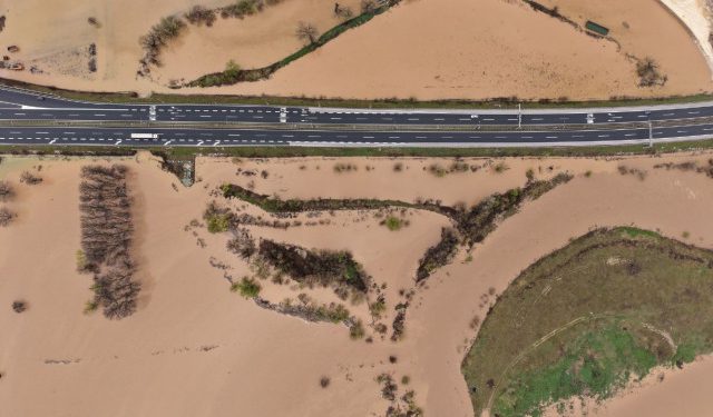 NAGLI PORAST Proglašeno stanje prirodne nesreće zbog porasta vodostaja rijeke Bosne