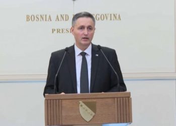 NAPAD NA USTAVNI POREDAK Bećirović pozvao NATO i EUFOR na hitno raspoređivanje snaga u BiH