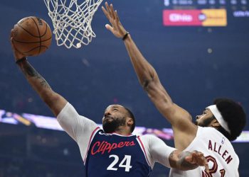 NBA, Cleveland-la Clippers 127-122: Allen 25 Punti, Mitchell 24, Powell 34, Harden 24
