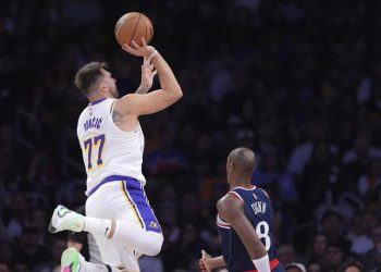 NBA istaknute: La Lakers-La Clippers 108-102