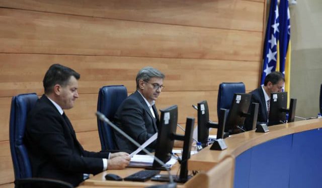 NEDOSTAJALA ENTITETSKA VEĆINA Rezolucija o osudi napada na ustavni poredak BiH bez potrebne podrške