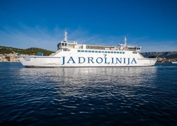 Na Jadrolinijinom trajektu “Hrvat” postavit će se komunikacijska ploča za djecu i odrasle s teškoćama